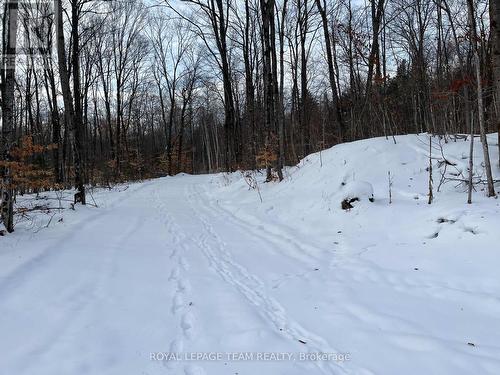 01 Siberia Road, Madawaska Valley, ON 