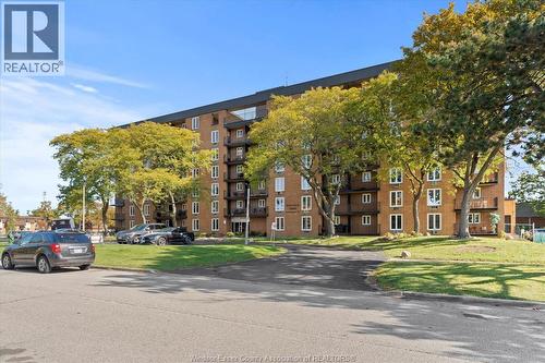 6550 Thornberry Unit# 6550, Windsor, ON - Outdoor With Facade