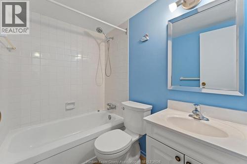 6550 Thornberry Unit# 6550, Windsor, ON - Indoor Photo Showing Bathroom