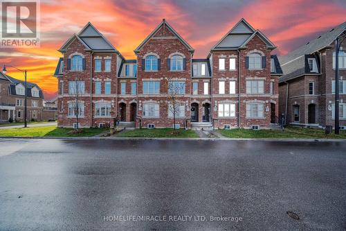 15 Finegan Circle, Brampton, ON - Outdoor With Facade