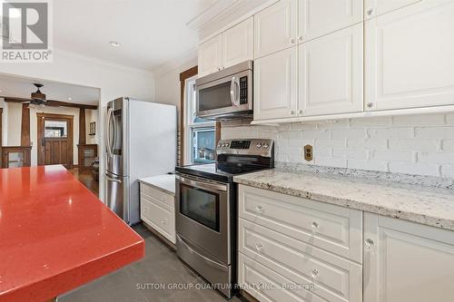 480 Nelson Avenue, Burlington, ON - Indoor Photo Showing Kitchen