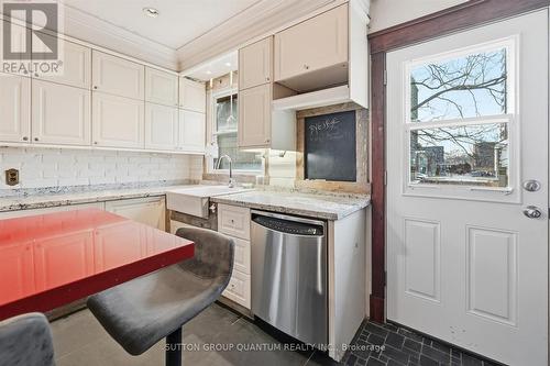 480 Nelson Avenue, Burlington, ON - Indoor Photo Showing Kitchen