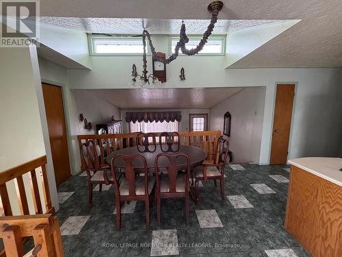 121 Girdwood Crescent, Timmins (Porcupine - West), ON - Indoor Photo Showing Dining Room