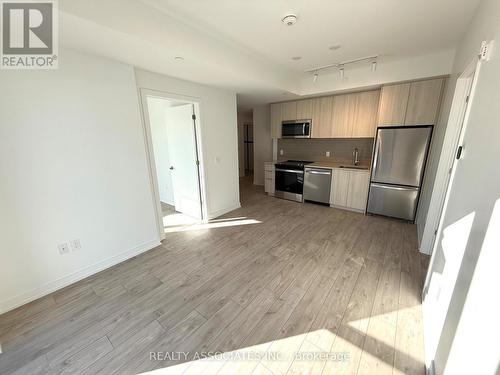 503 - 720 Whitlock Avenue, Milton, ON - Indoor Photo Showing Kitchen With Stainless Steel Kitchen