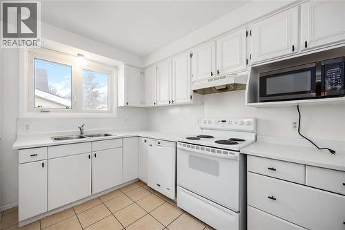 204 Mitton Street South, Sarnia, ON 