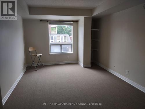 313 - 429 Somerset Street W, Ottawa, ON - Indoor