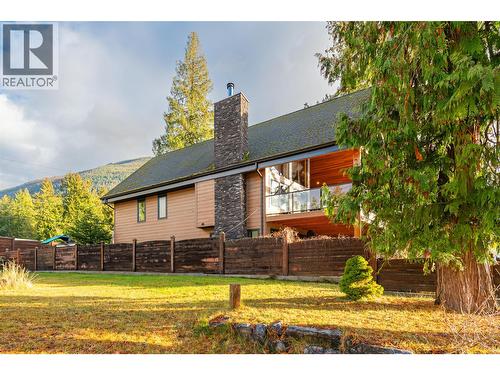 13516 Lakeshore Drive, Boswell, BC 