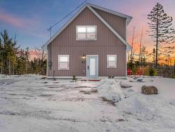 97 Forest Heights Drive  Vaughan, NS B0N 2T0