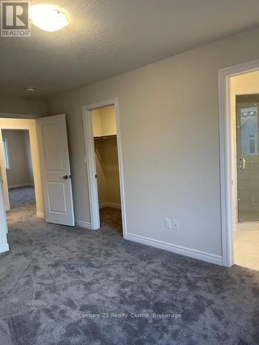 6 Mockingbird Lane, Hamilton, ON - Indoor Photo Showing Other Room