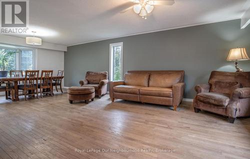 277 Crandall Road, Cramahe, ON - Indoor Photo Showing Living Room