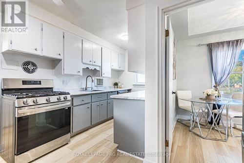 107 Weber Street S, Waterloo, ON - Indoor Photo Showing Kitchen