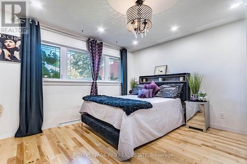 107 Weber Street S, Waterloo, ON - Indoor Photo Showing Bedroom