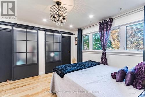 107 Weber Street S, Waterloo, ON - Indoor Photo Showing Bedroom