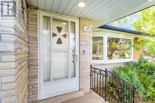 107 Weber Street S, Waterloo, ON - Outdoor With Exterior