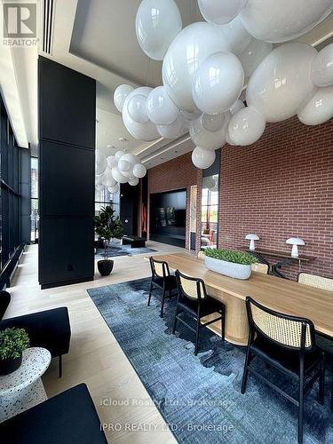 1706 - 3220 William Coltson Ave. Avenue, Oakville, ON - Indoor