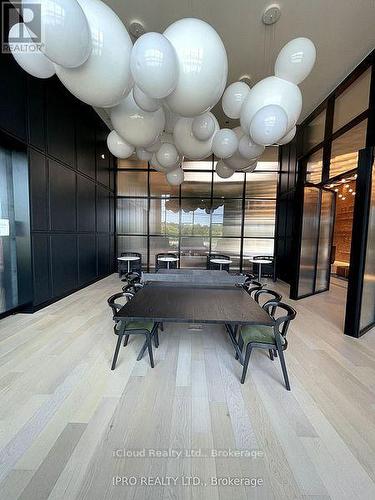 1706 - 3220 William Coltson Ave. Avenue, Oakville, ON - Indoor