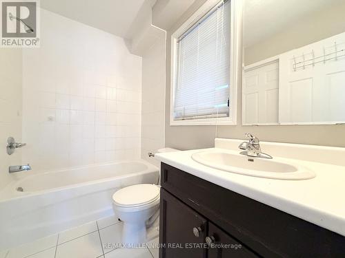 16 Saunter Court, Brampton, ON - Indoor Photo Showing Bathroom