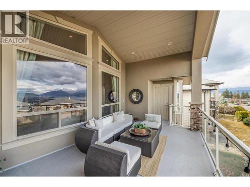 679 Devonian Avenue, Kelowna, BC - Outdoor With Exterior