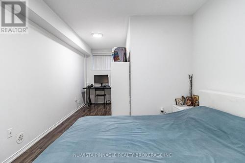 22 - 2488 Post Road, Oakville (Ro River Oaks), ON - Indoor Photo Showing Bedroom