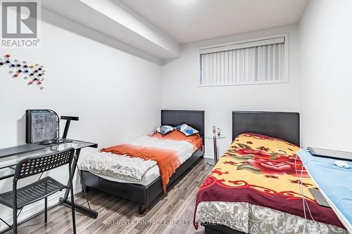 22 - 2488 Post Road, Oakville (Ro River Oaks), ON - Indoor Photo Showing Bedroom