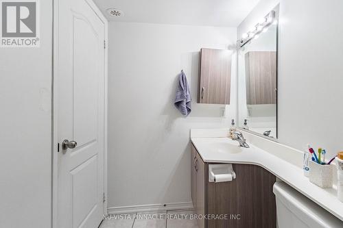22 - 2488 Post Road, Oakville (Ro River Oaks), ON - Indoor Photo Showing Bathroom