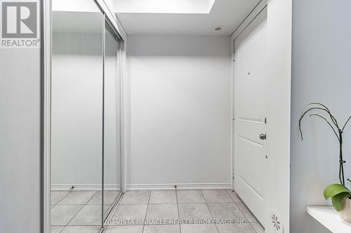 22 - 2488 Post Road, Oakville (Ro River Oaks), ON - Indoor