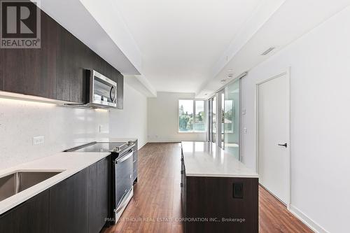 212 - 31 Huron Street, Collingwood, ON - Indoor Photo Showing Kitchen With Upgraded Kitchen