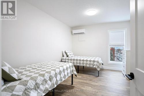 5 - 539 Talbot Street, St. Thomas, ON - Indoor Photo Showing Bedroom