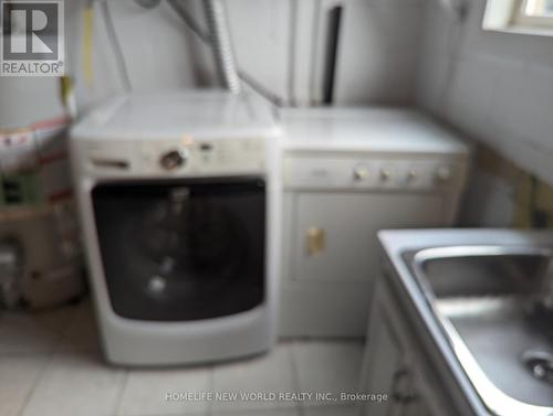 2053 Saxon Road, Oakville, ON - Indoor Photo Showing Laundry Room