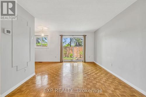 Private and peaceful. - 325 - 22 Niles Way, Markham, ON - Indoor Photo Showing Other Room
