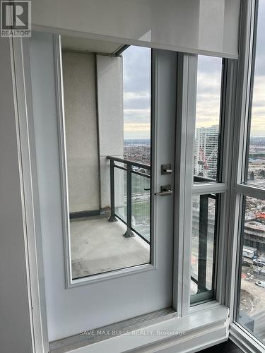 2011 - 4011 Brickstone Mews, Mississauga, ON -  Photo Showing Other Room