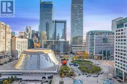 1205 - 224 KING STREET W  Toronto, ON M5H 0A6