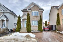 214 Rue des Noisetiers  Laval (Duvernay), QC H7A 0A1