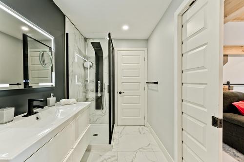 Salle de bains - 10327 Rue Des Riverains, Sherbrooke (Brompton/Rock Forest/Saint-Élie/Deauville), QC - Indoor Photo Showing Bathroom