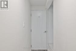 1 - 5 SORAUREN AVENUE  Toronto, ON M6R 2C6