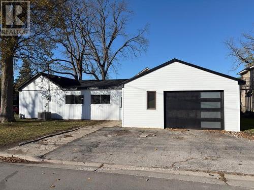 279 SYDENHAM STREET E  Aylmer, ON N5H 1M3