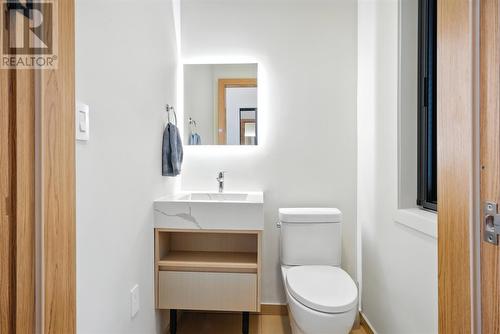 4223 Queen St, Sault Ste. Marie, ON - Indoor Photo Showing Bathroom