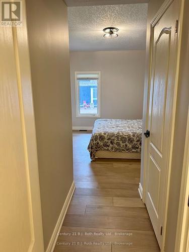 Main floor Primary Bedroom - 16 - 5 Invermara Court, Orillia, ON - Indoor Photo Showing Bedroom