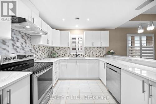 209 - 16 Sullivan Avenue, Thorold (Thorold Downtown), ON - Indoor Photo Showing Kitchen With Upgraded Kitchen