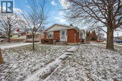 332 EXMOUTH STREET  Sarnia, ON N7T 5N3