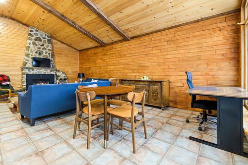 Salon - 307 Ch. Des Aigles, Nominingue, QC - Indoor With Fireplace