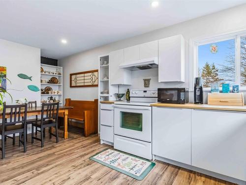 6517 Highway 3, Western Shore, NS 