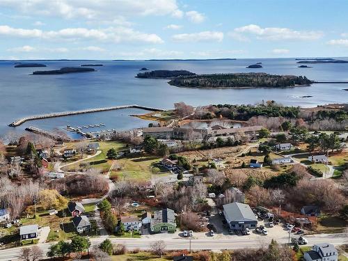 6517 Highway 3, Western Shore, NS 