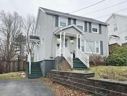 34 Oxford Street  Sydney, NS B1P 4C5