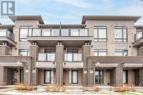 32 EMMAS WAY  Whitby, ON L1R 0S7