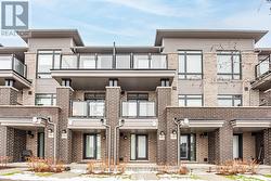 32 EMMAS WAY  Whitby, ON L1R 0S7