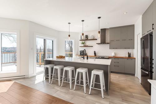 Cuisine - 251 Ch. Des Bosquets-Fleuris, Stanstead - Canton, QC - Indoor Photo Showing Kitchen With Upgraded Kitchen