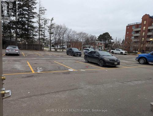 326 Kerr Street, Oakville, ON 