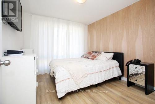 5 Klein Way, Whitby, ON - Indoor Photo Showing Bedroom