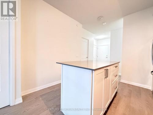 1711 - 7895 Jane Street, Vaughan, ON - Indoor Photo Showing Other Room